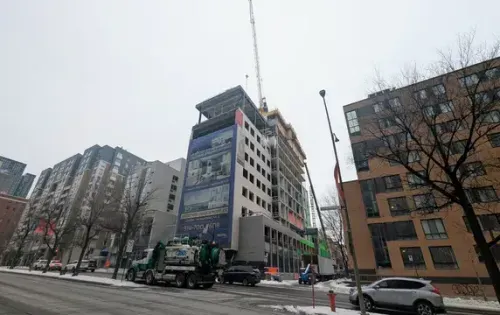 100M $ - Montréal